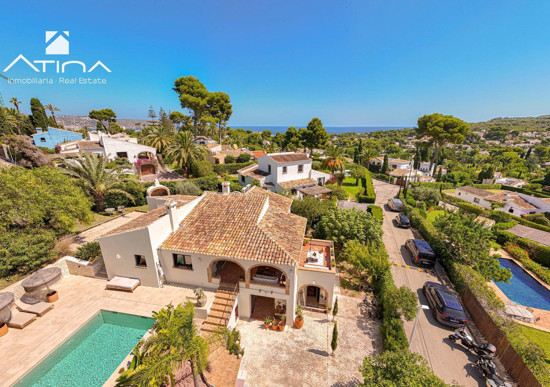 Villa mediterránea reformada en Tosalet