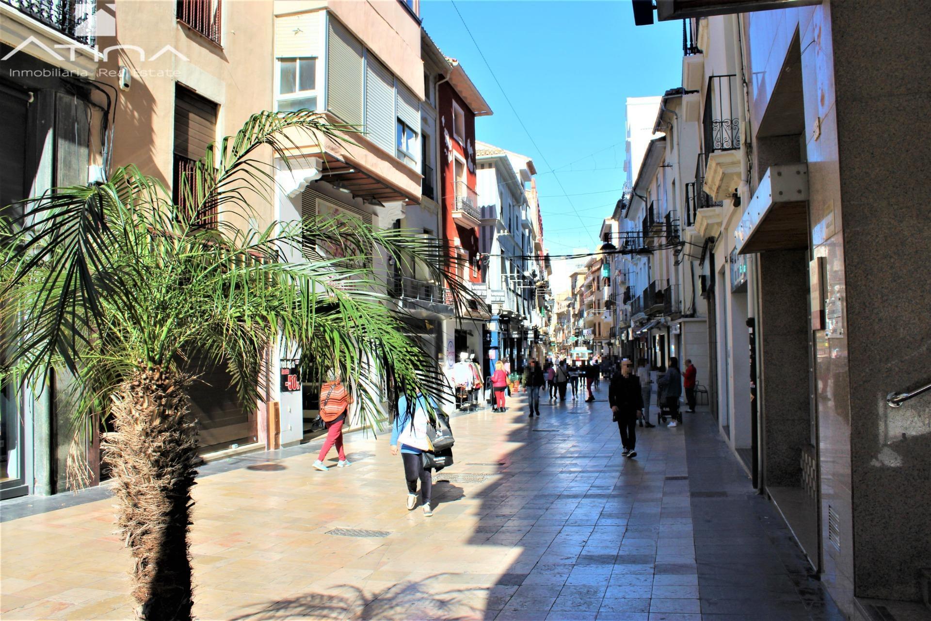 Un hogar que redefine el concepto de amplitud en pleno corazón de Gandía.