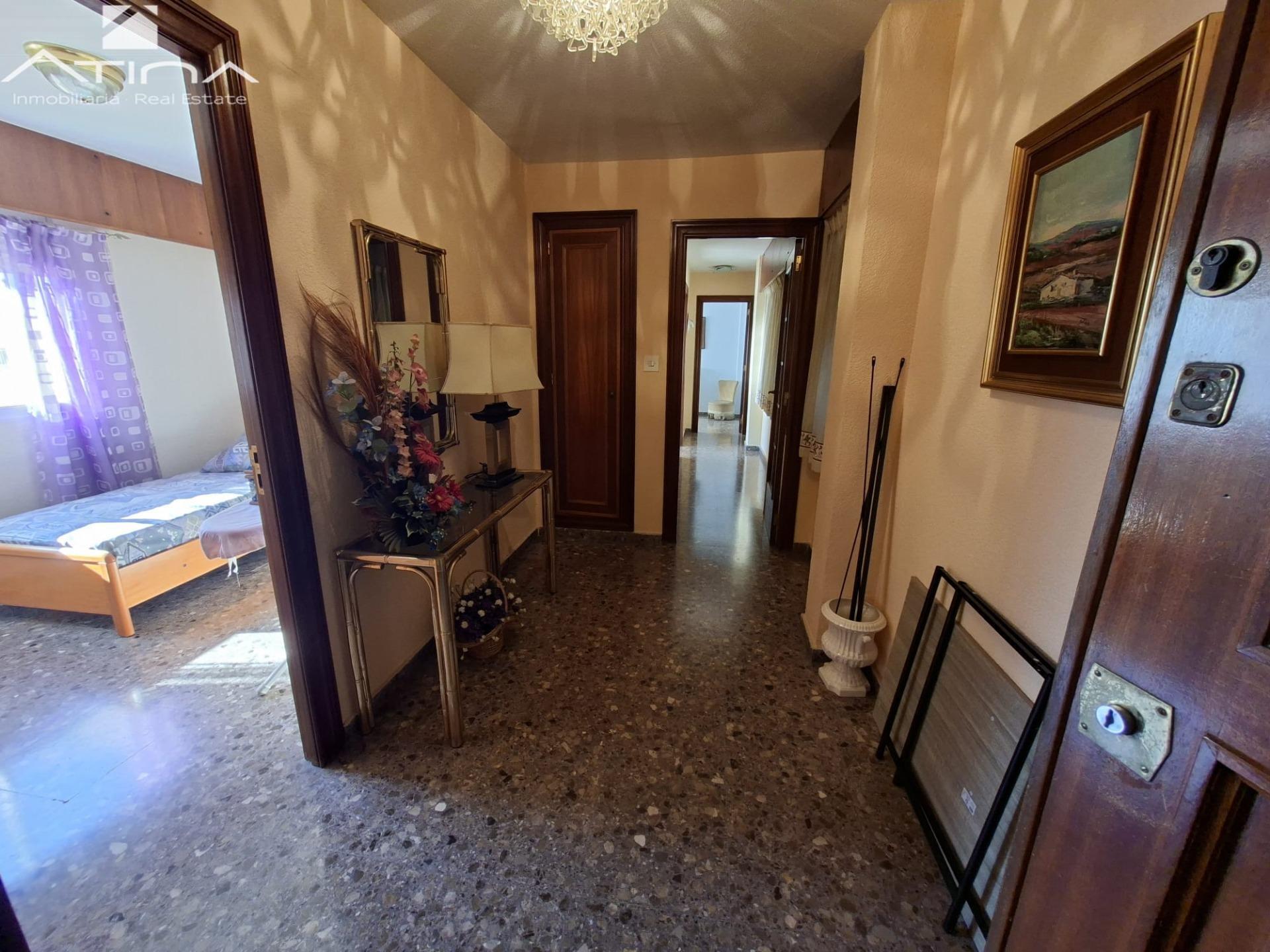 Un hogar que redefine el concepto de amplitud en pleno corazón de Gandía.