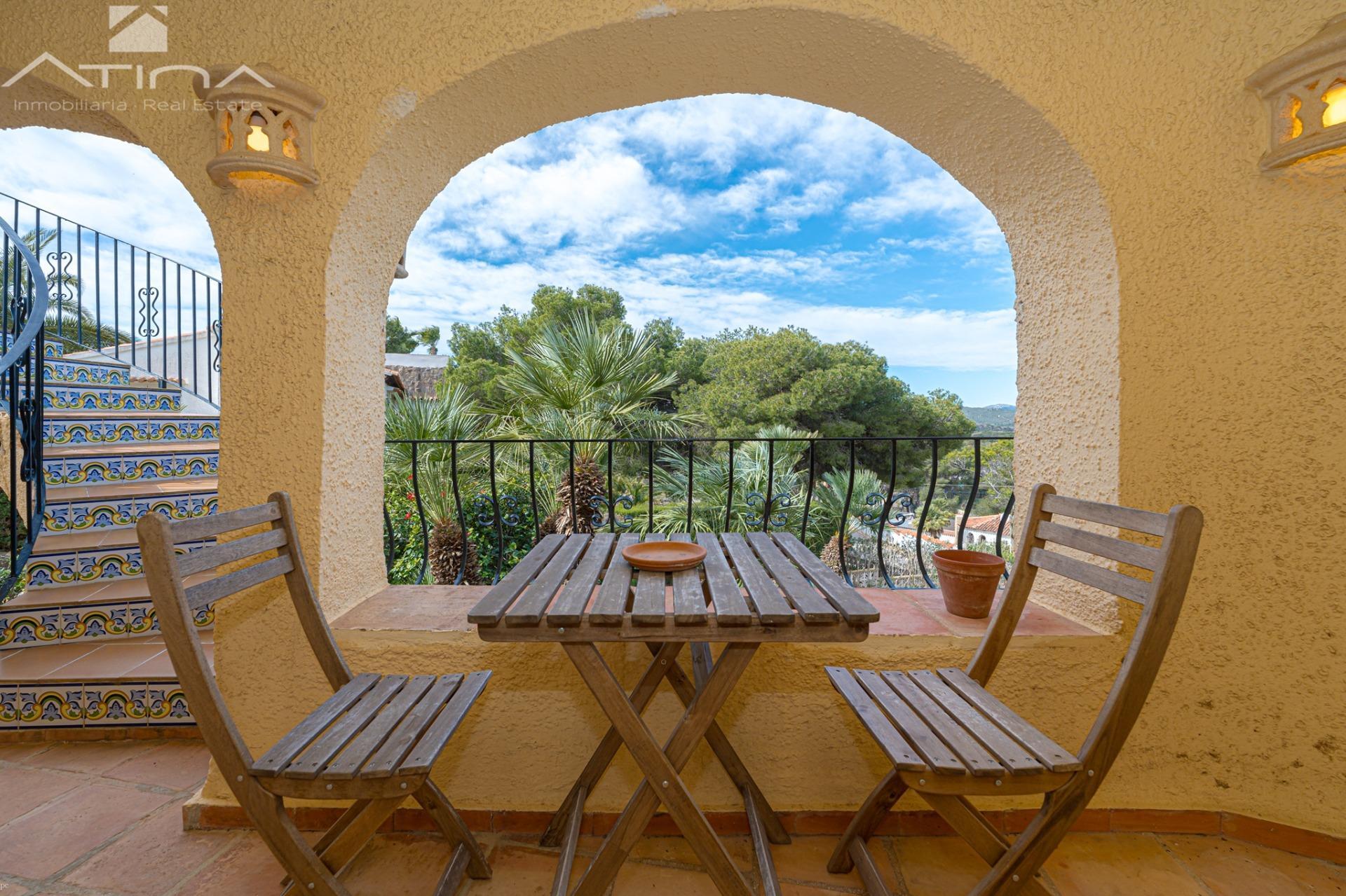 Exclusiva villa con vista al Montgó en zona Balcón al Mar Jávea