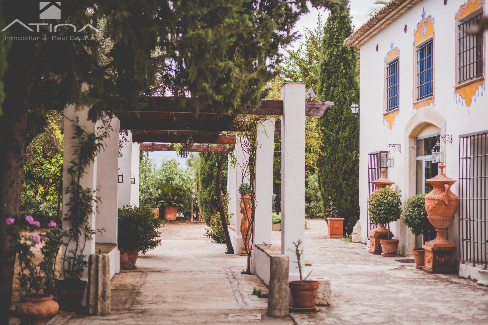 Villa Alquría Galim:Vive la historia y la tradición en pleno corazón de la Vall d’Albaida