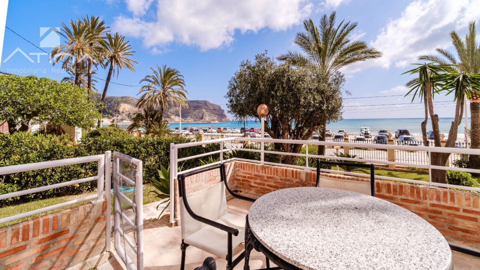 Exclusivité en bord de mer dans l'un des endroits les plus recherchés