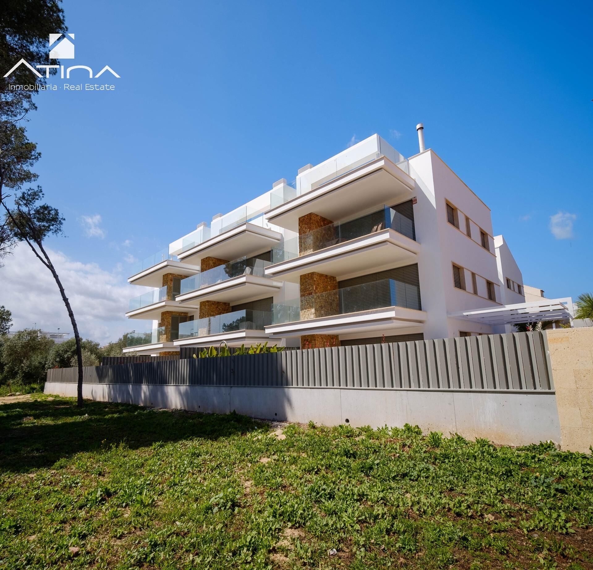 Resiencial Cúbica II: Donde el lujo contemporáneo abraza el mar en Jávea.