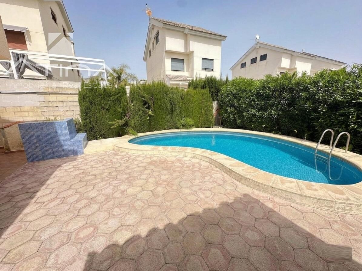 Adosado pareado en playa Daimús