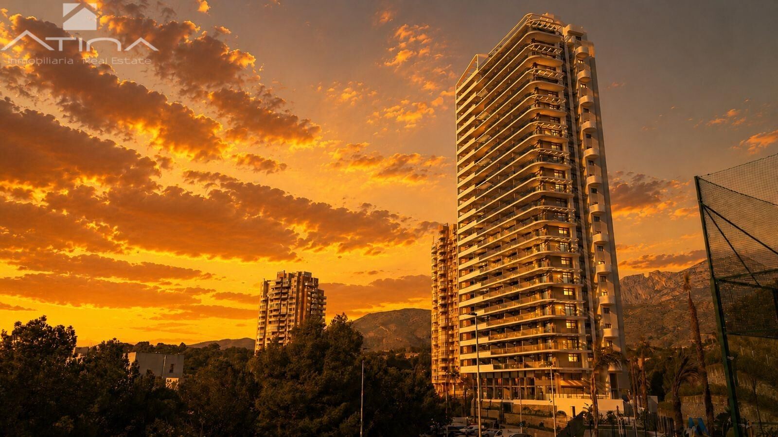 Apartamentos de obra nueva en Benidorm con entrega inmediata | Eagle Tower Playa Poniente