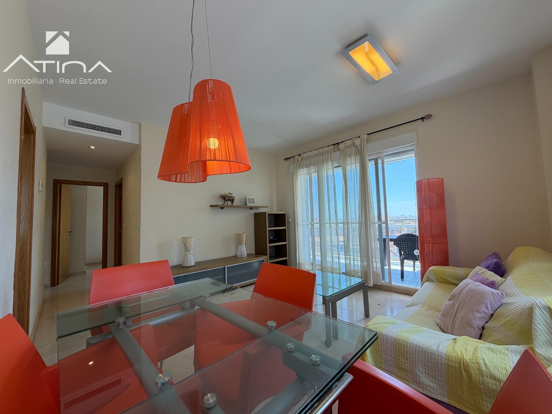 Apartamento con piscina y garaje en Playa de Gandía