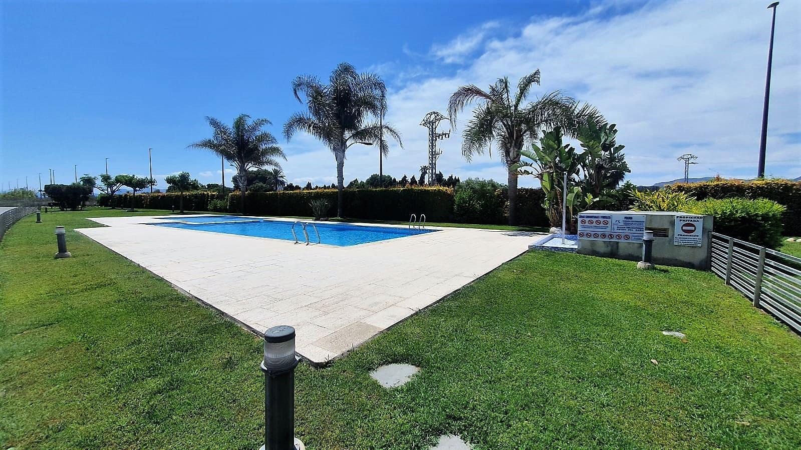 Obra nueva en Playa de Daimús | Apartamento con jardín privado