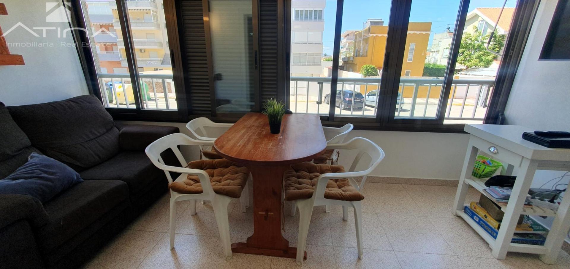Charming studio apartment on the beach in Daimús