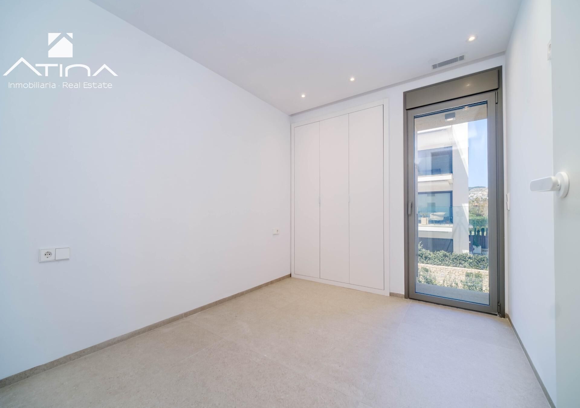 Apartamento a estrenar en segunda Línea del Mar en Jávea