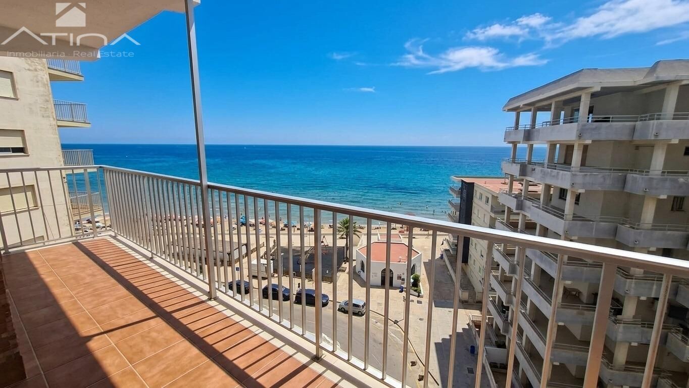 Apartment for sale on the beachfront at Bellreguard Beach with ocean views and fully renovated
