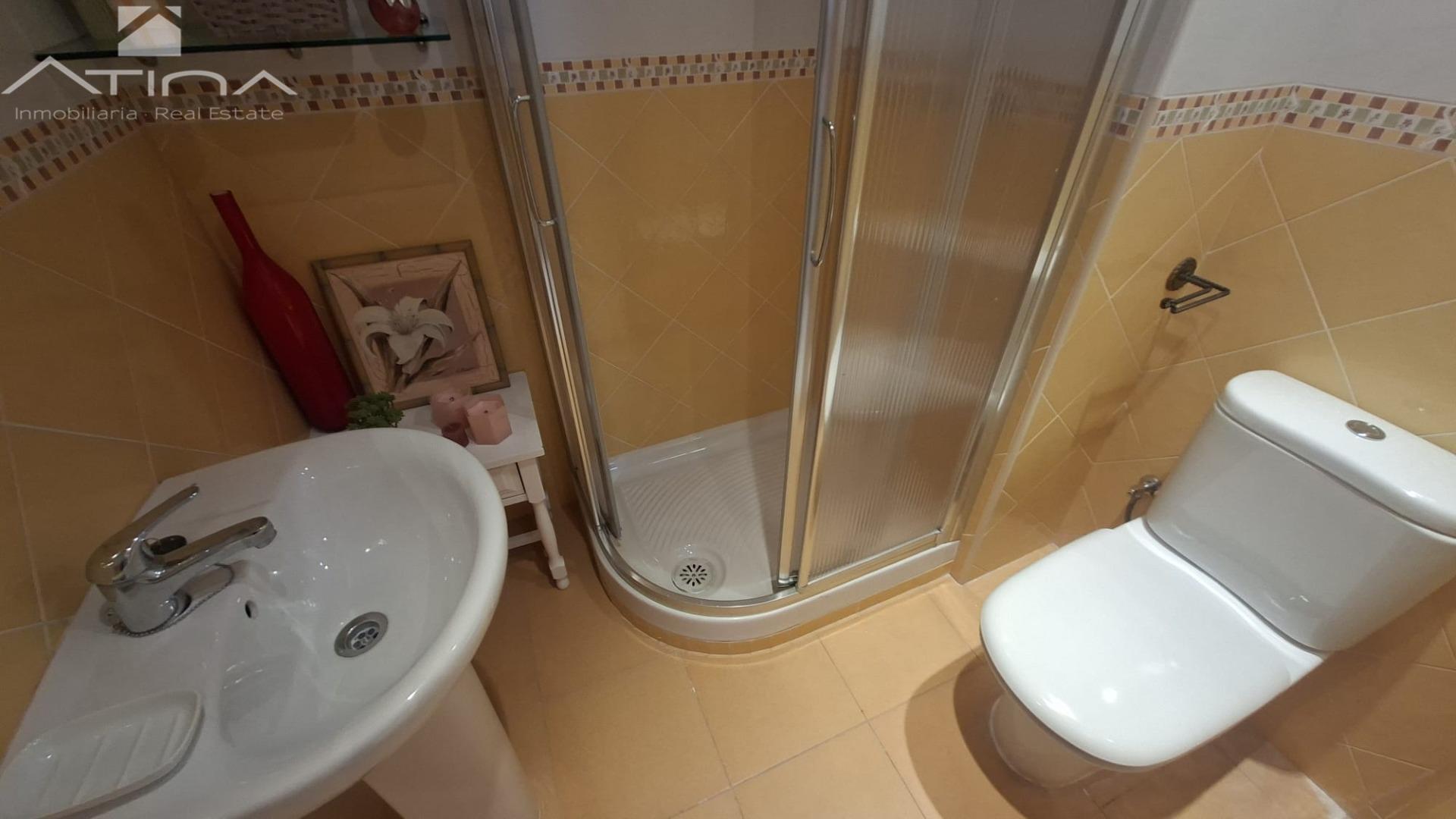 Apartamento en venta en primera línea de la Playa de Bellreguard con vistas al mar y totalmente reformado