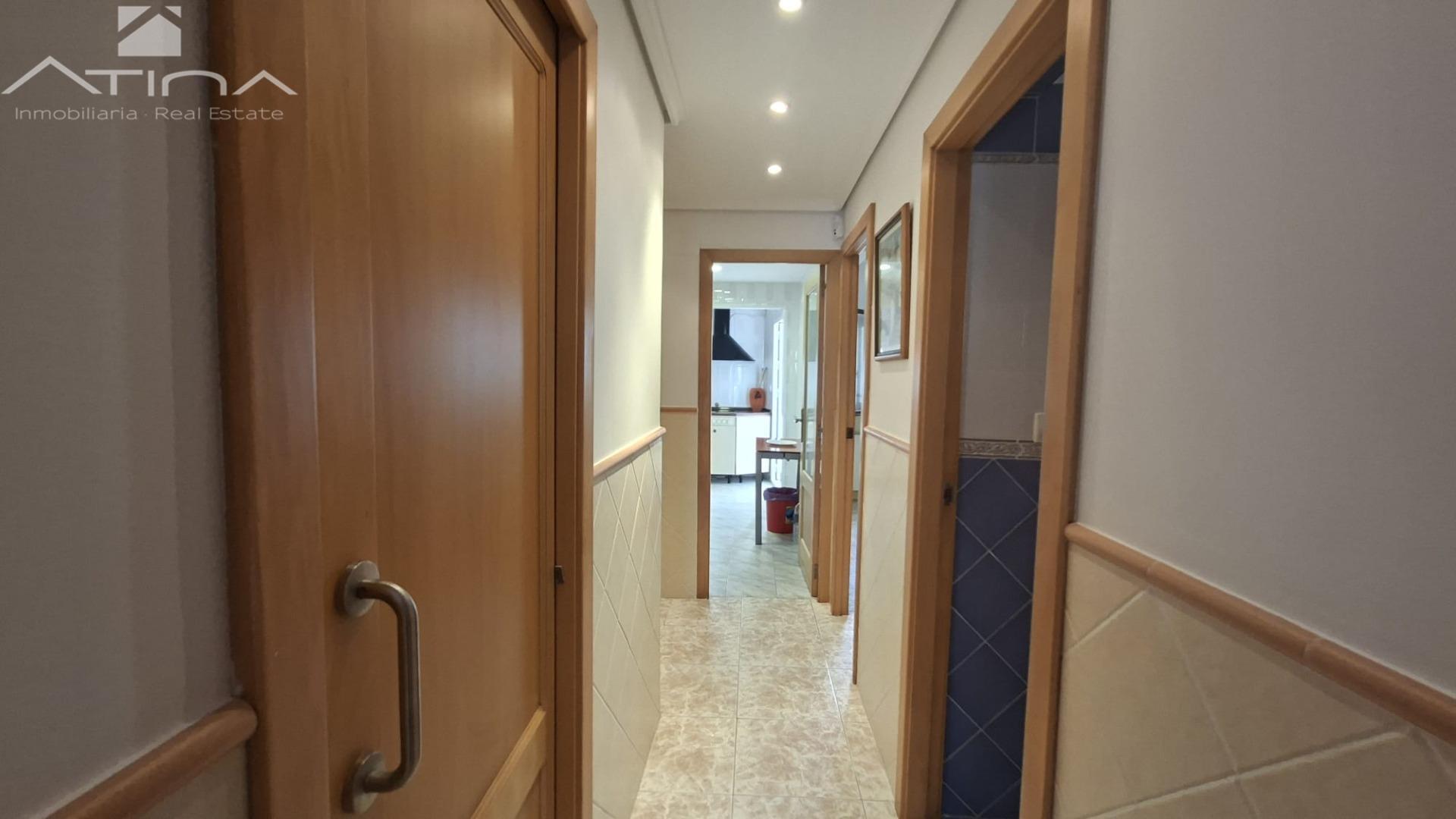 Apartamento en venta en primera línea de la Playa de Bellreguard con vistas al mar y totalmente reformado