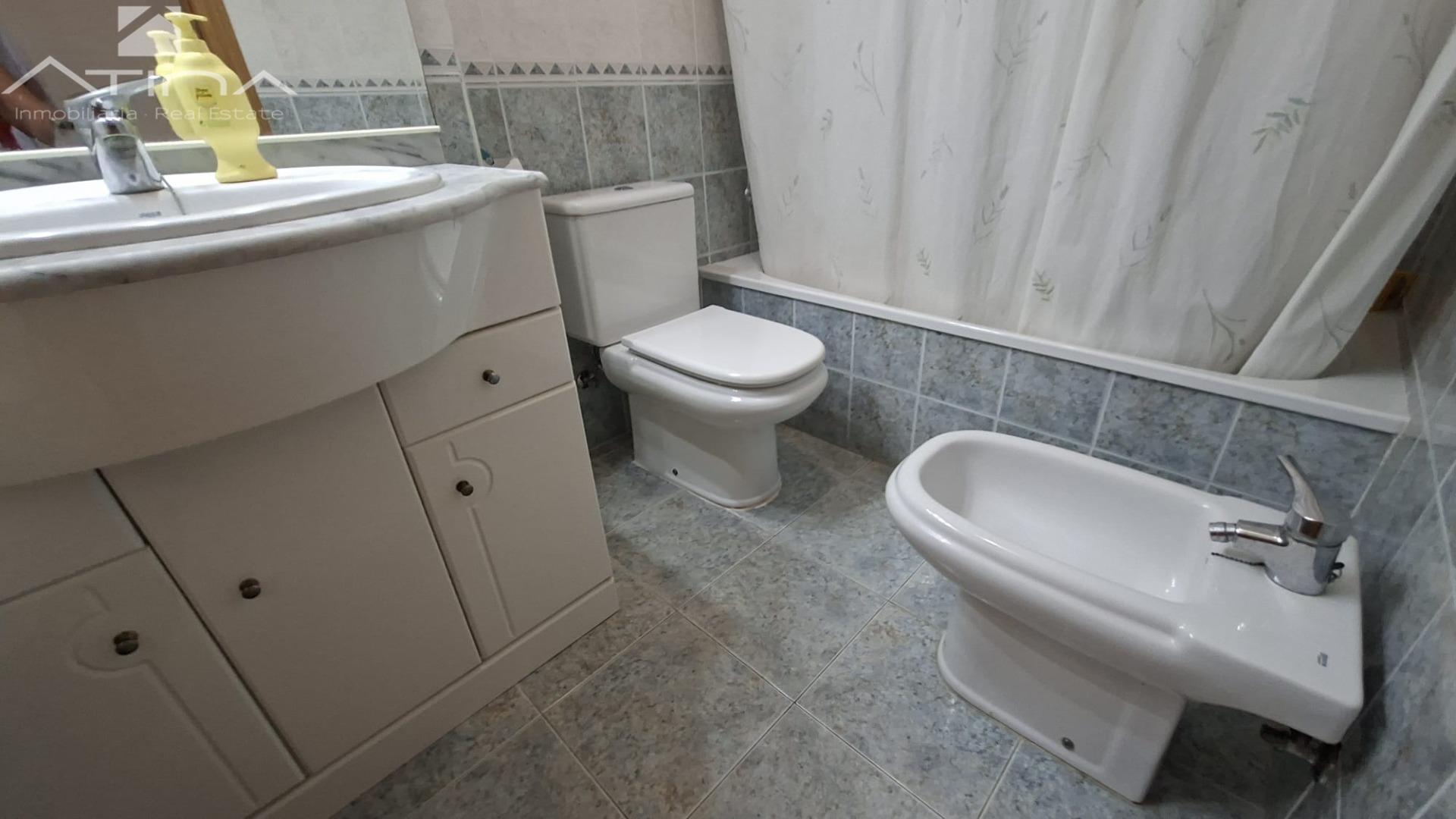 Apartamento en venta en Playa de Daimús con piscina