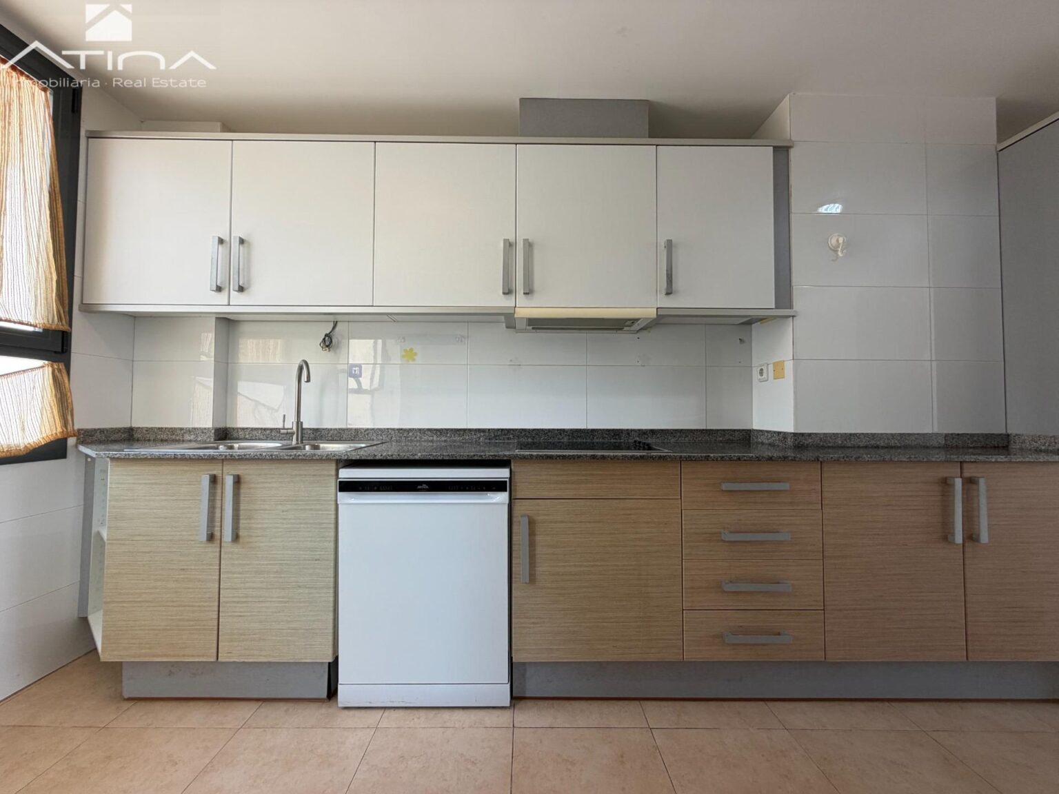BONITO DUPLEX EN EL CORAZÓN DE BENIARJO!