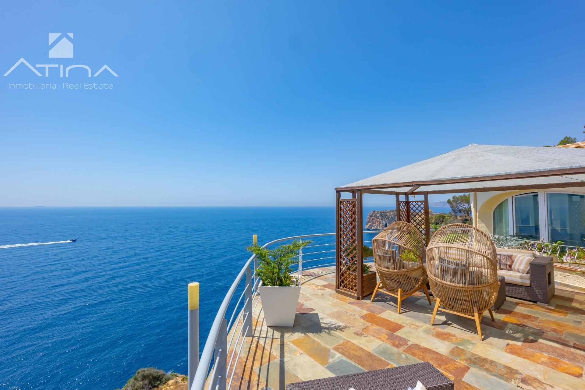 Villa en primera línea de mar en Ambolo - Balcón al Mar