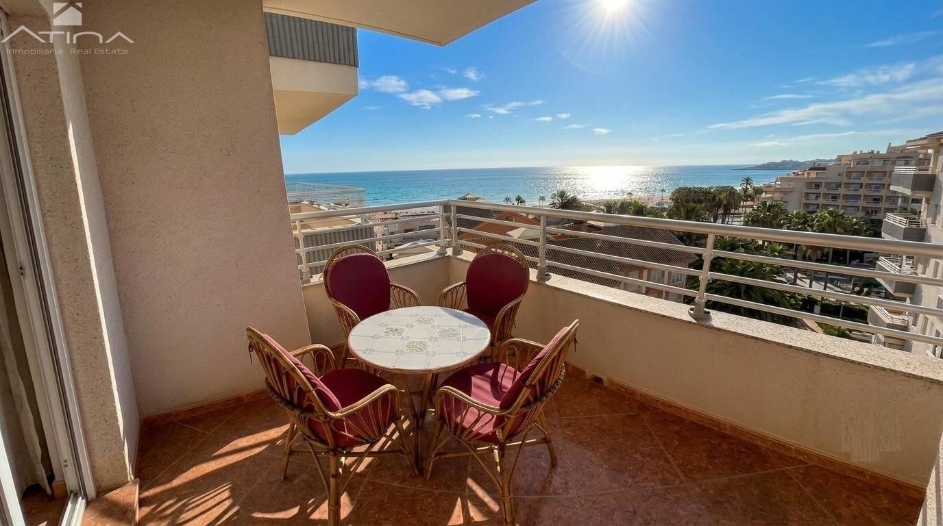 Apartamento con vistas al mar en Playa de Miramar