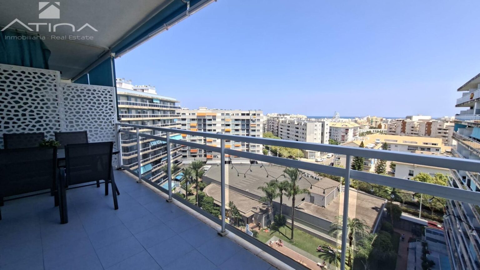 Piso en venta en el Grao de Gandía con piscina
