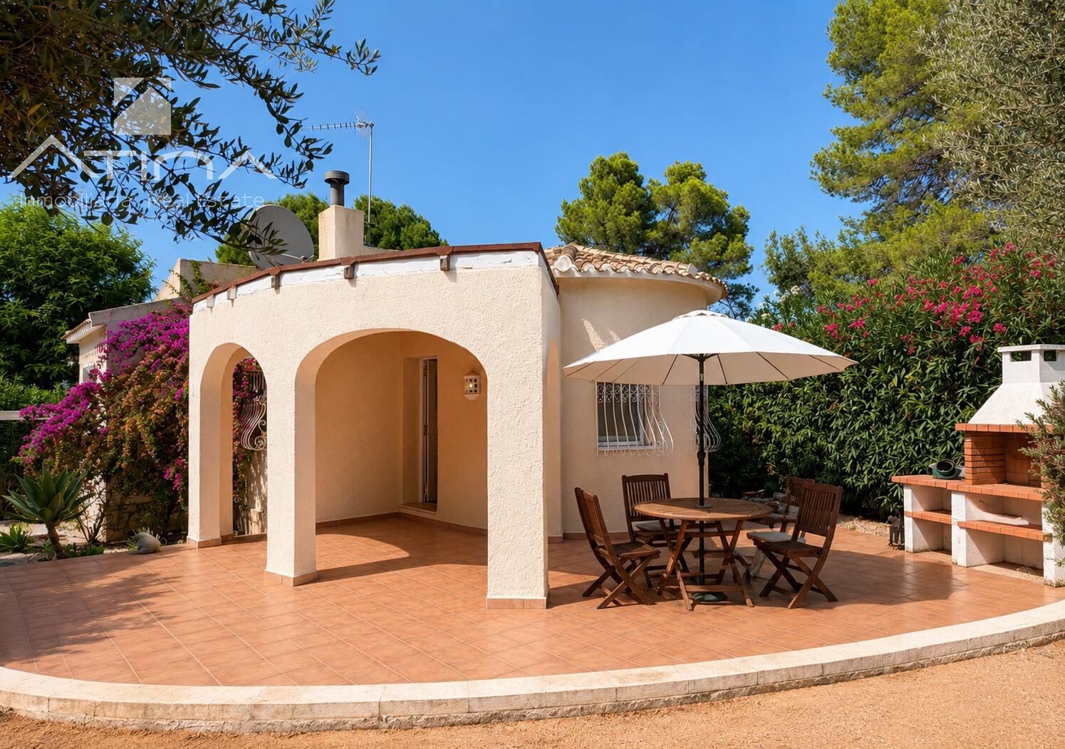 Chalet en La Sella con orientación sur