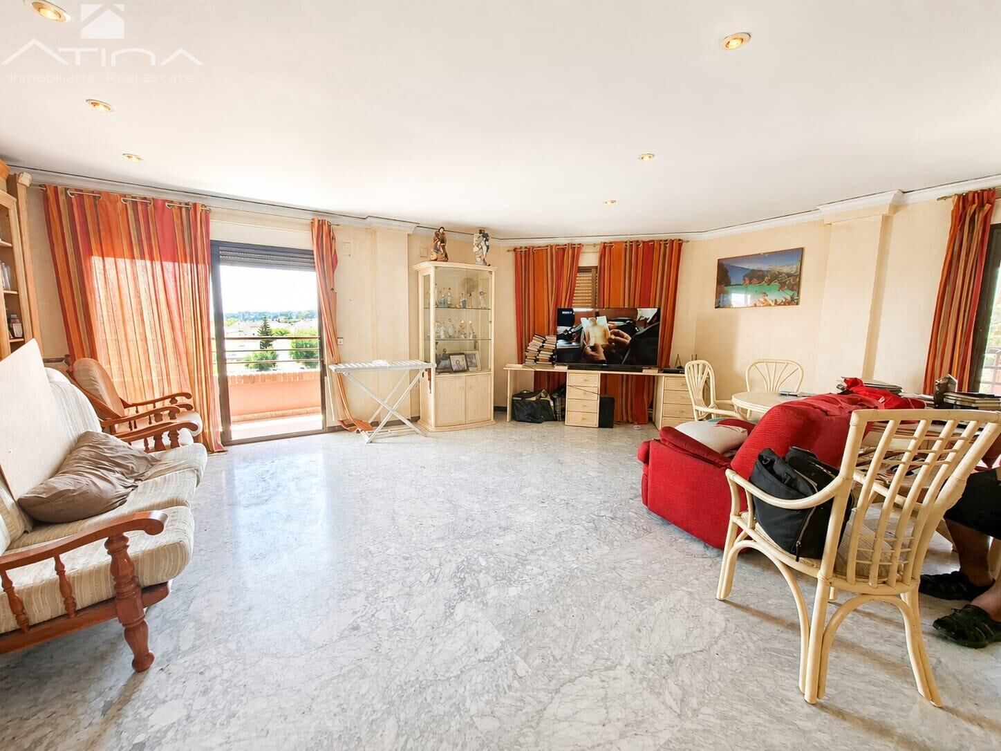 Apartment for sale in Gandia's Juzgados neighborhood with 3 bedrooms and a double garage