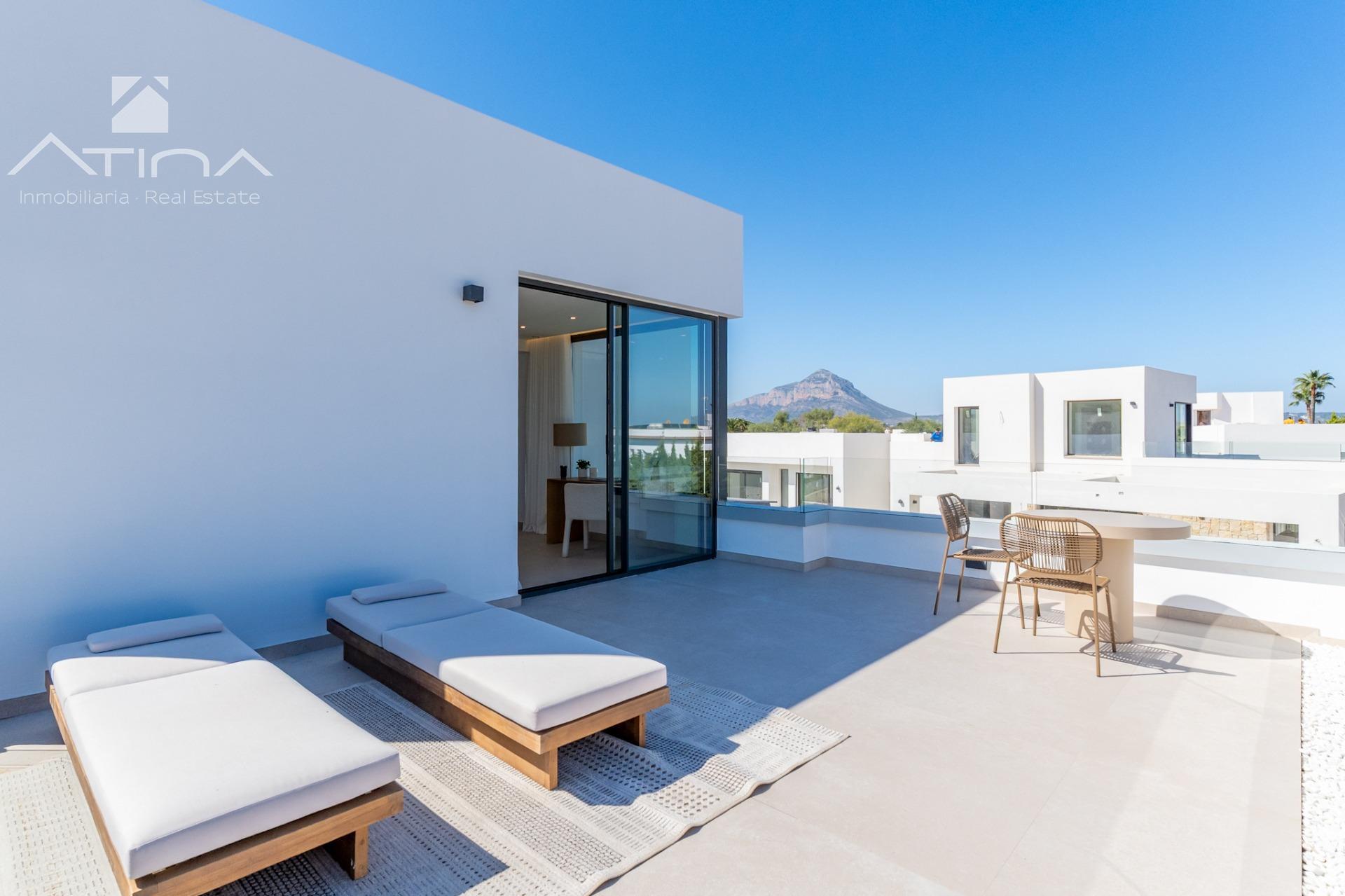 Impresionante villa de lujo de nueva construcción situada en la encantadora localidad de Jávea.