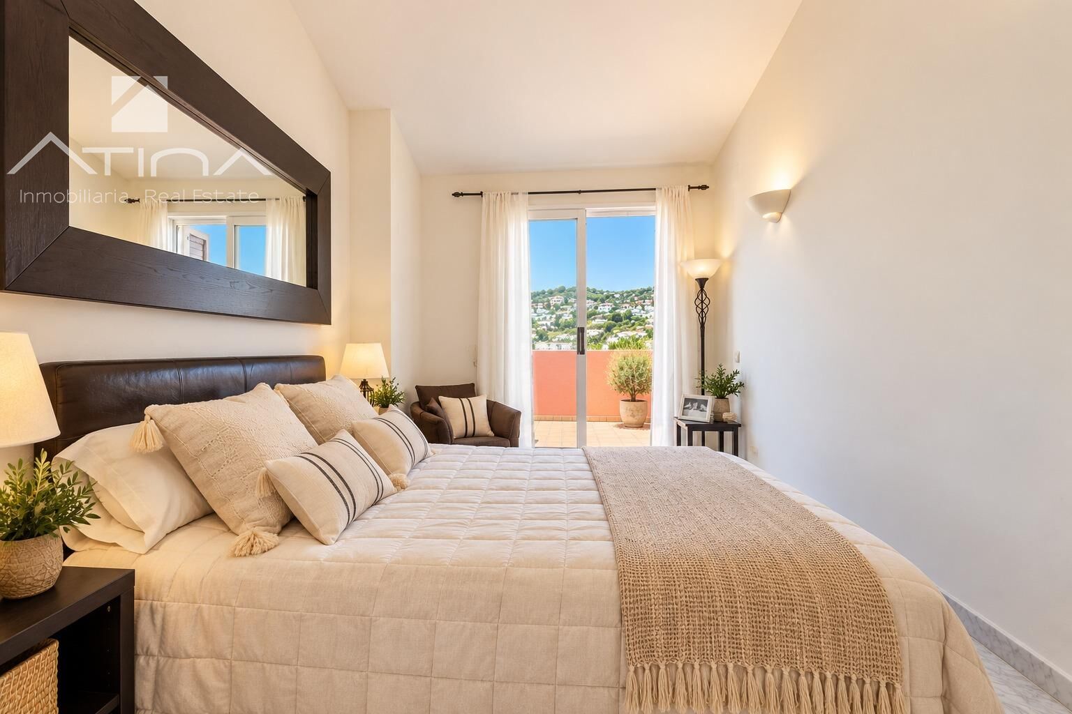 Ático dúplex de 3 dormitorios con grandes terrazas en el Primer Montañar de Jávea