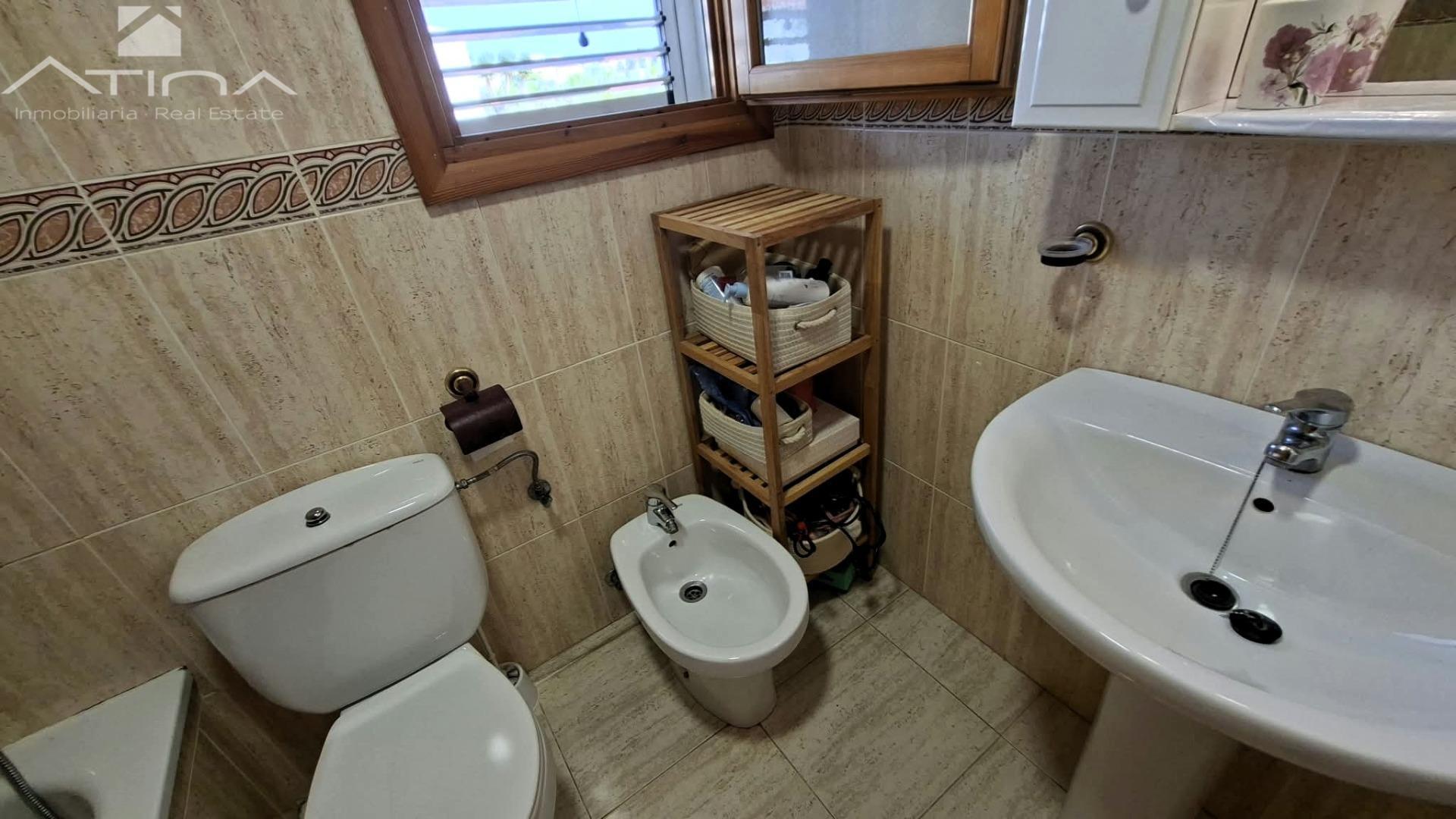 con parcela de 213 m²